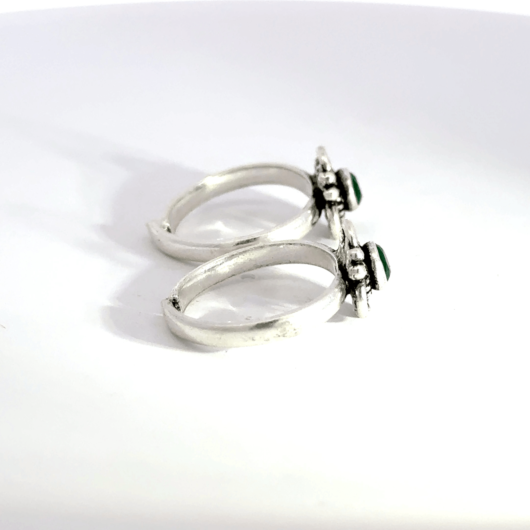 Antique Stone Toerings