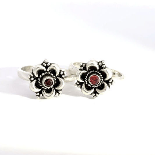 Antique Stone Toerings