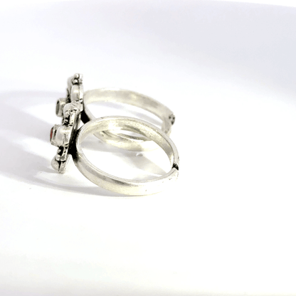 Antique Stone Toerings