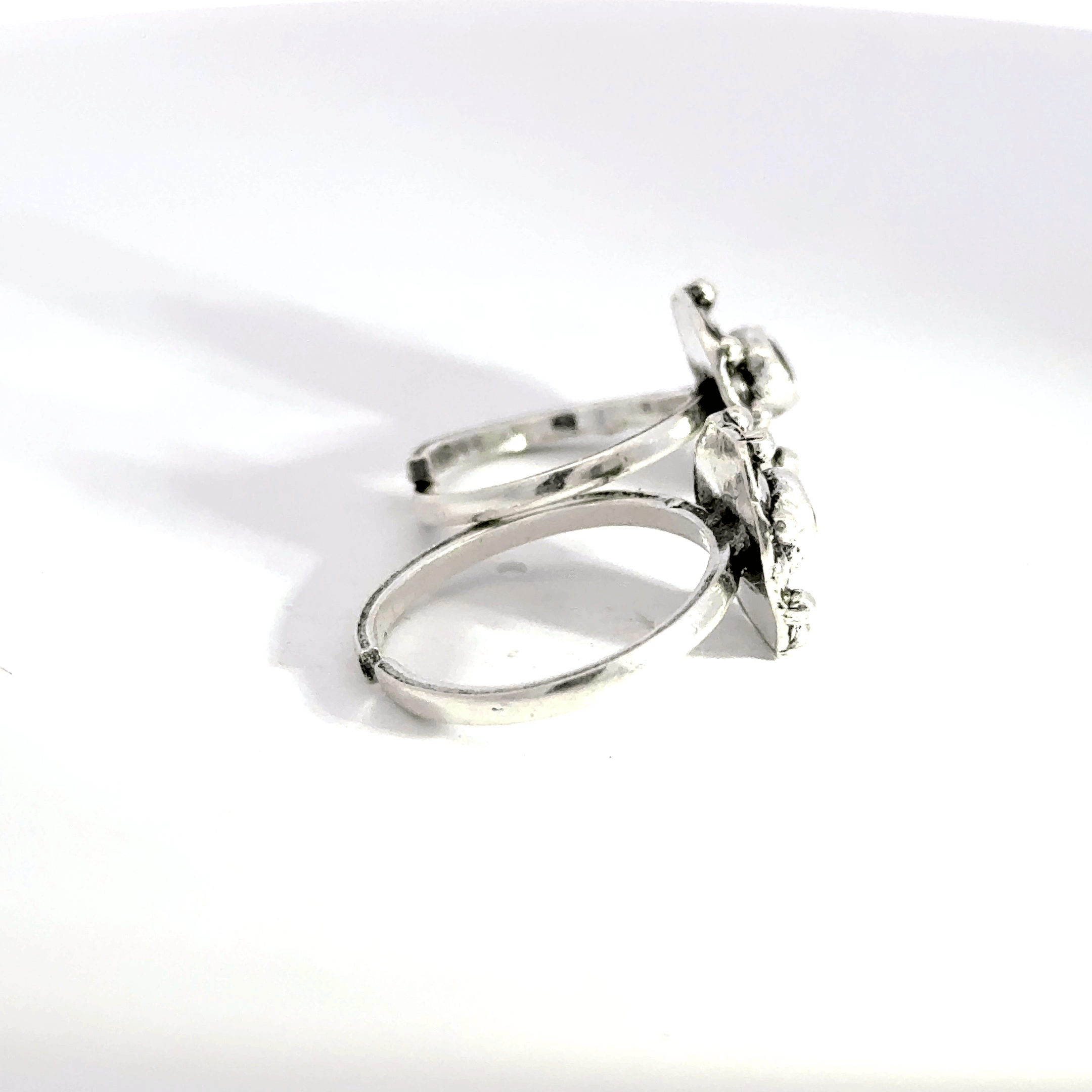 Antique Stone Toerings