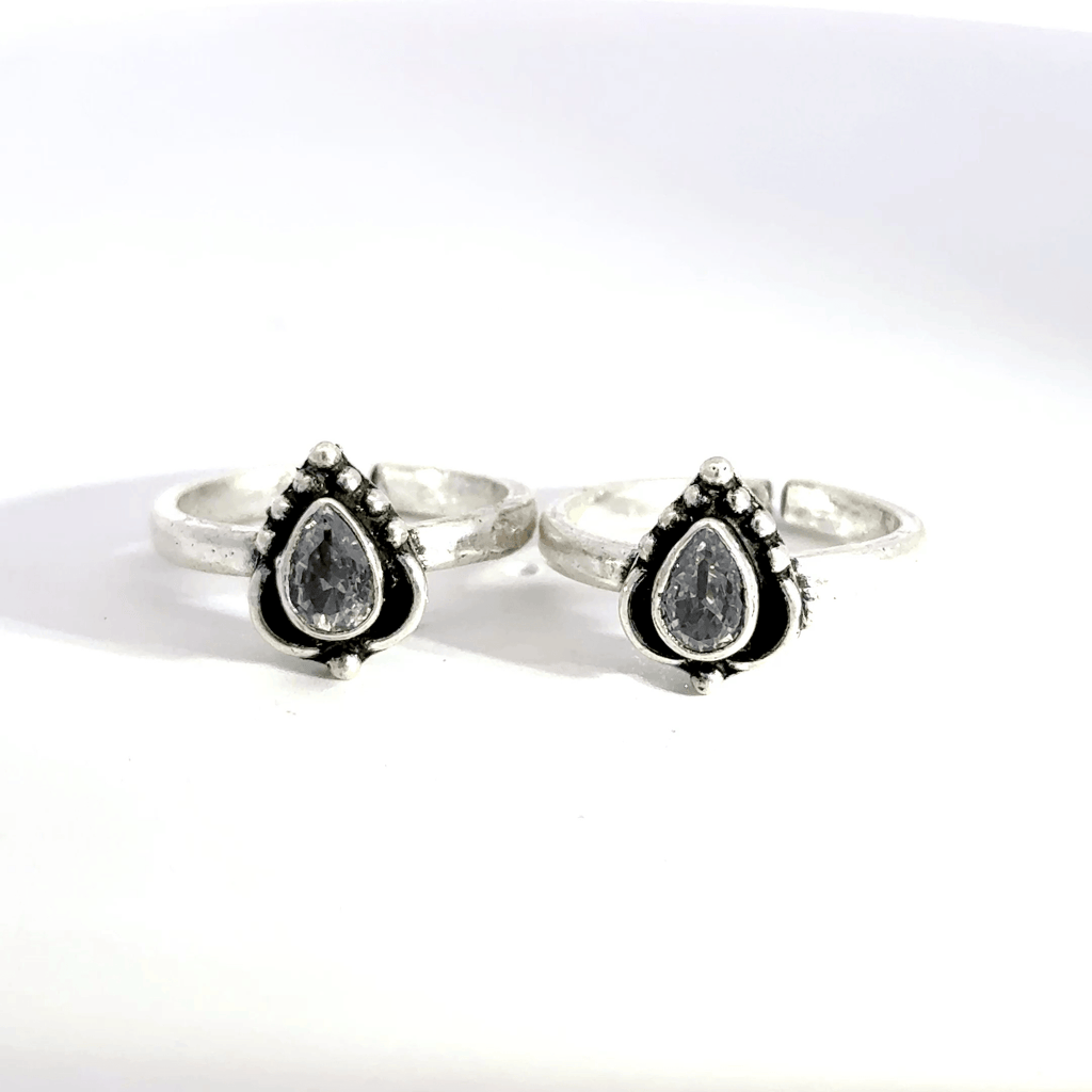 Antique Stone Toerings