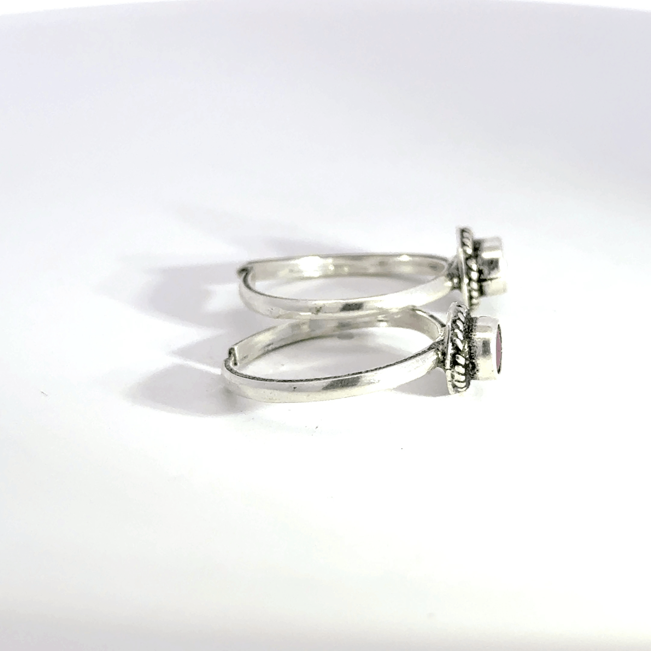 Antique Stone Toerings