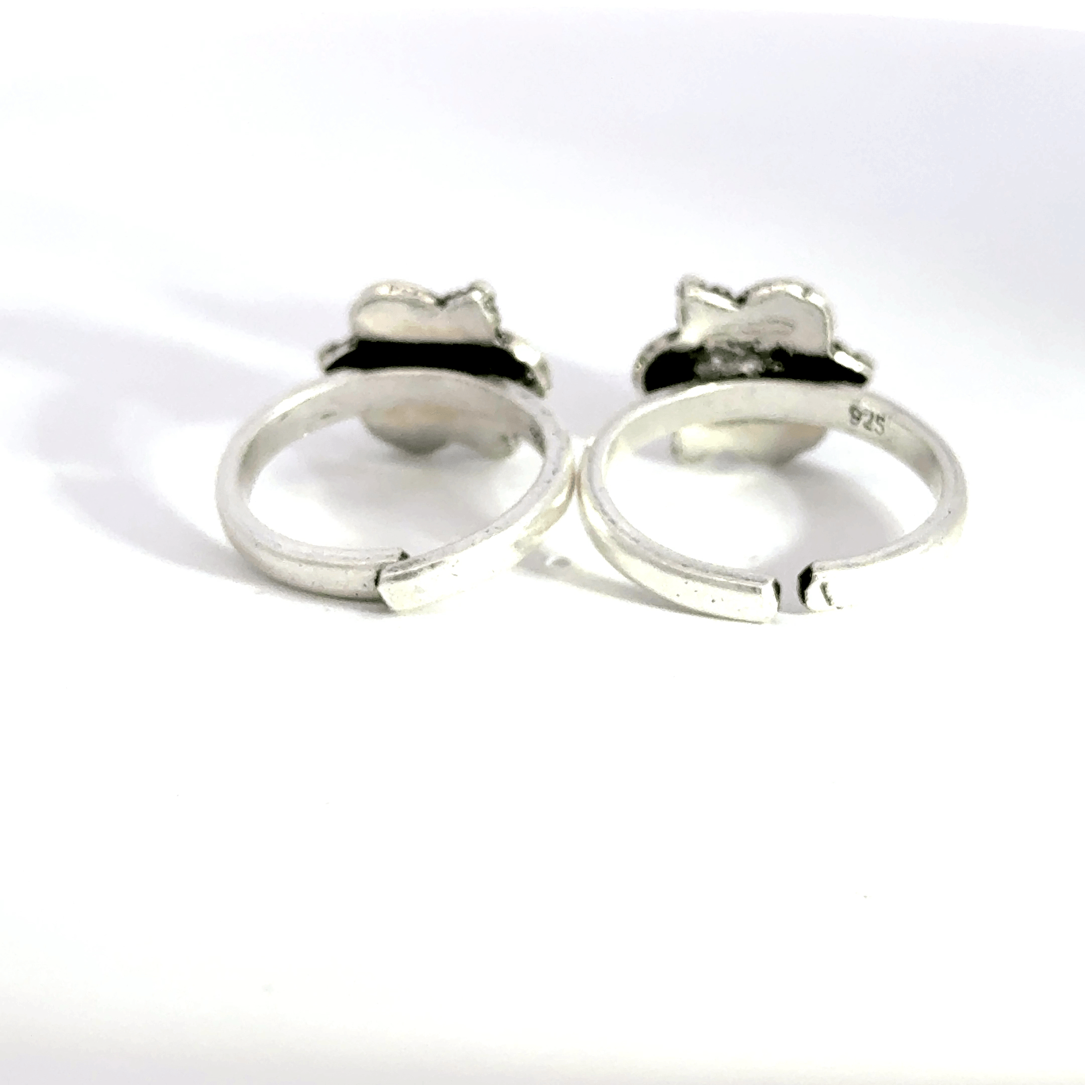 Antique Stone Toerings