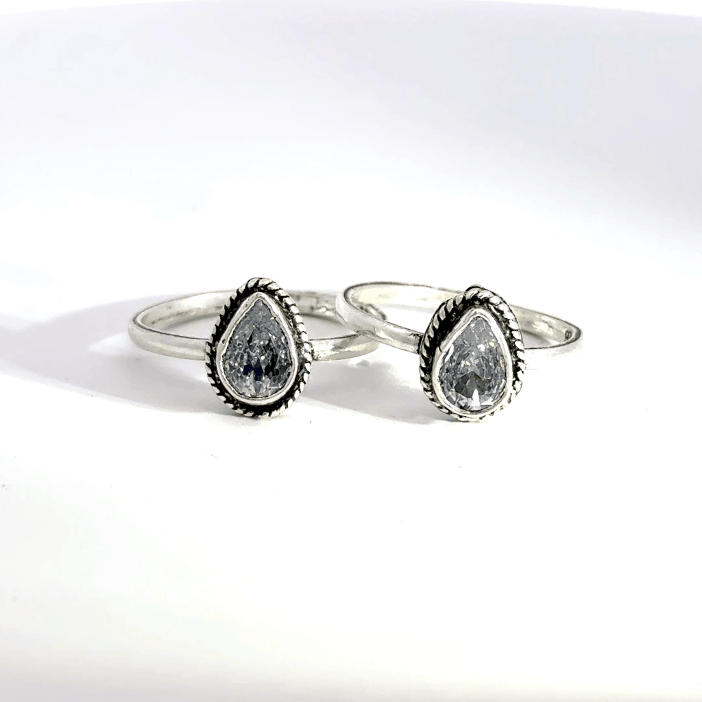 Antique Stone Toerings