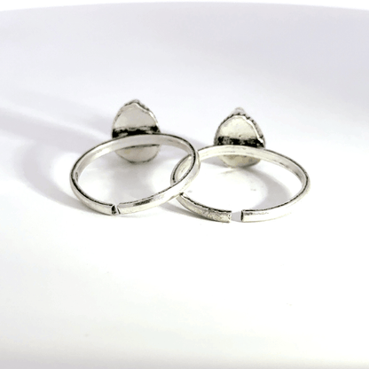 Antique Stone Toerings