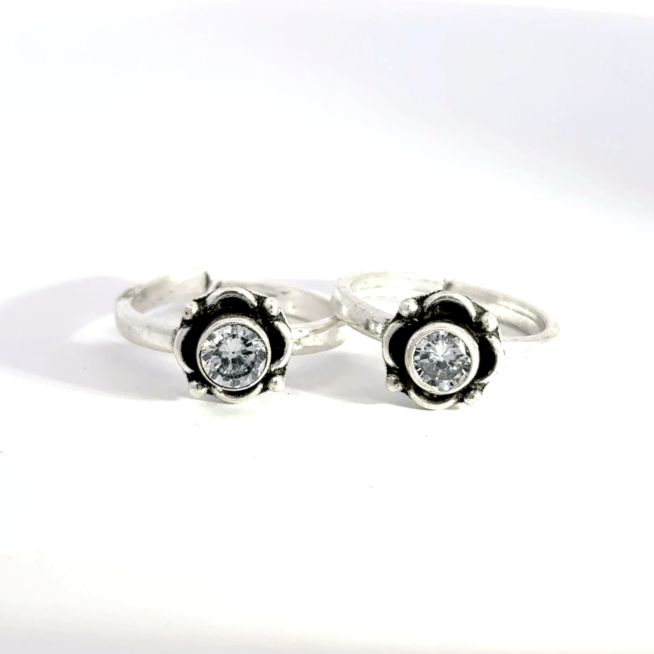 Antique Stone Toerings