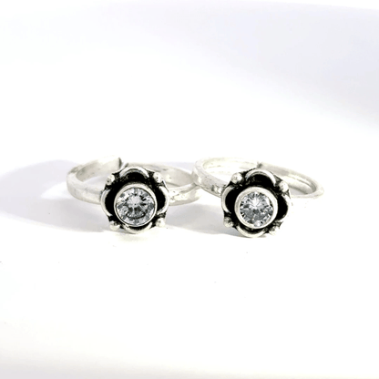 Antique Stone Toerings