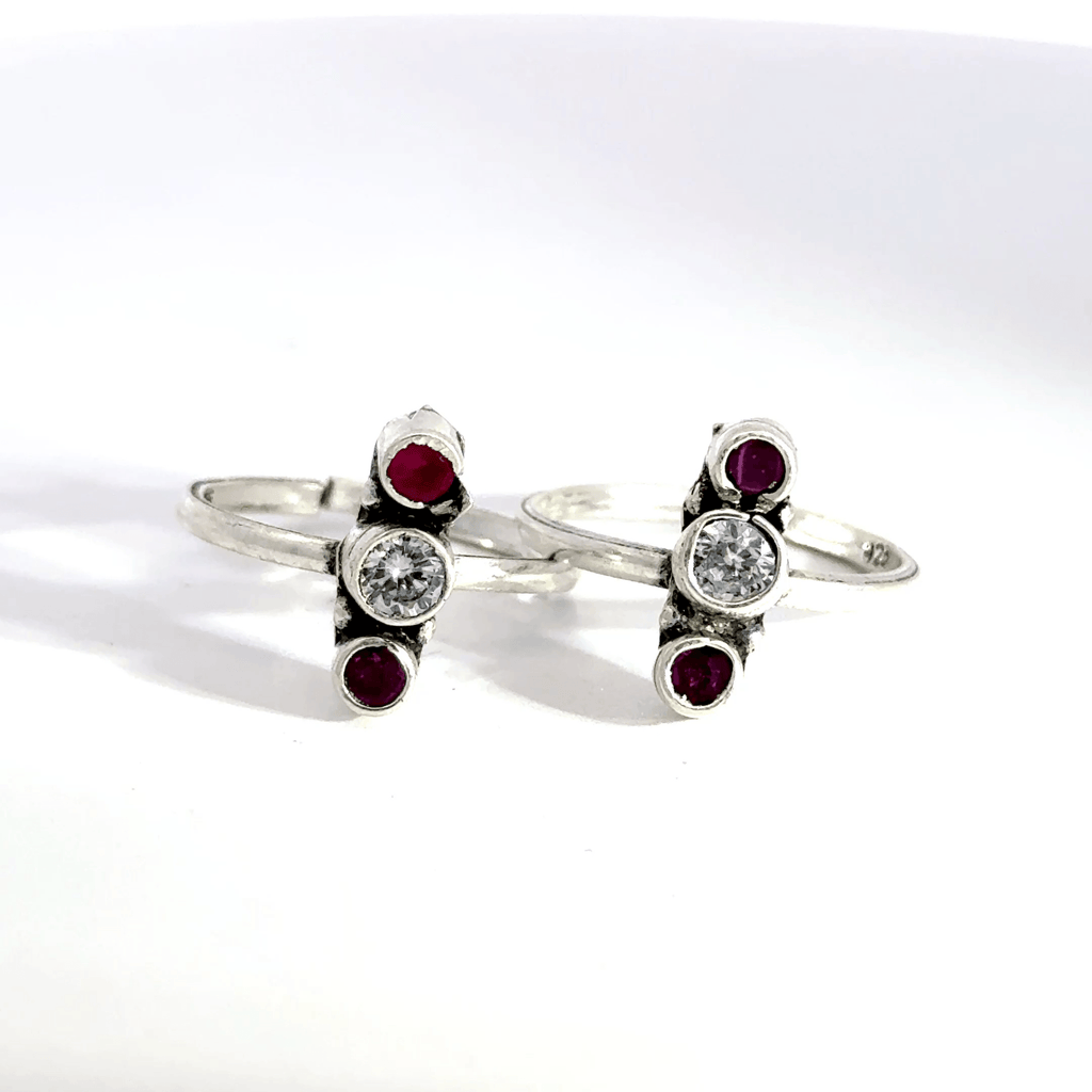 Antique Stone Toerings