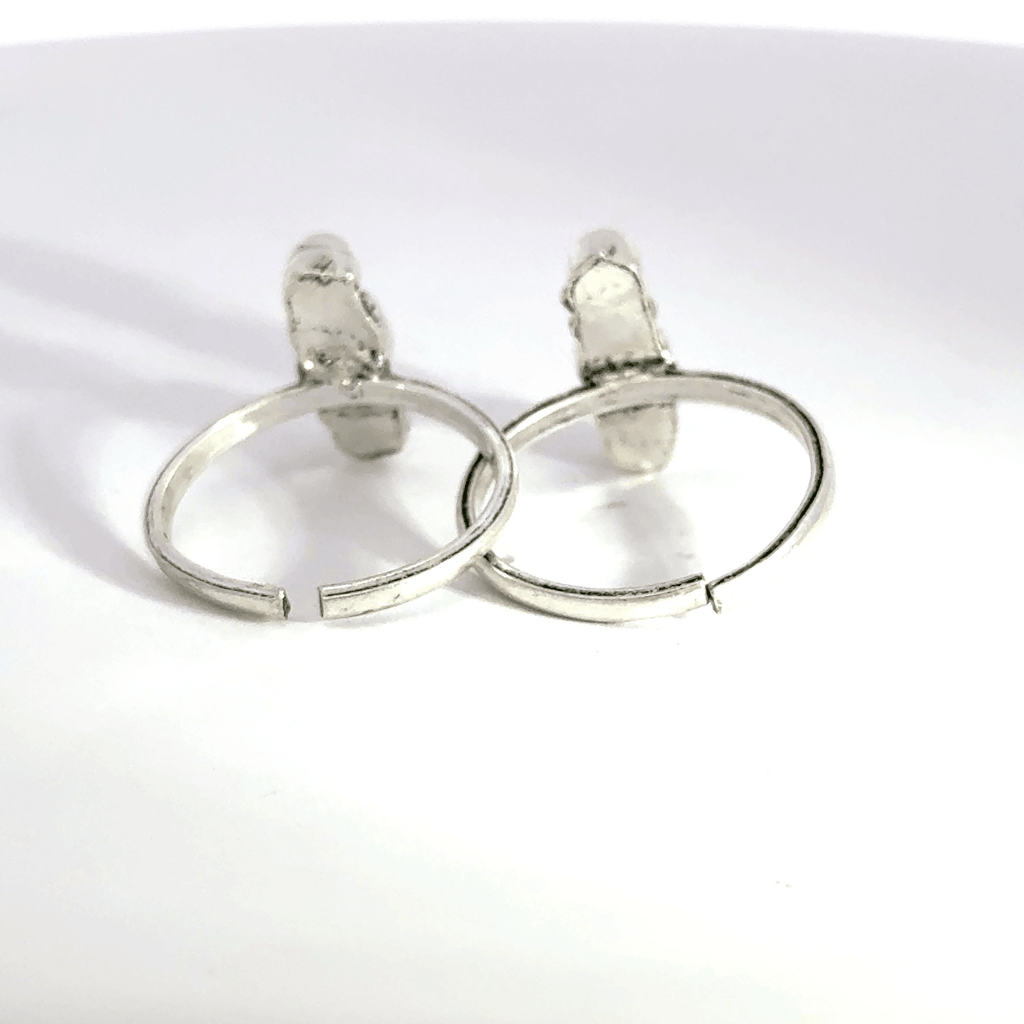 Antique Stone Toerings