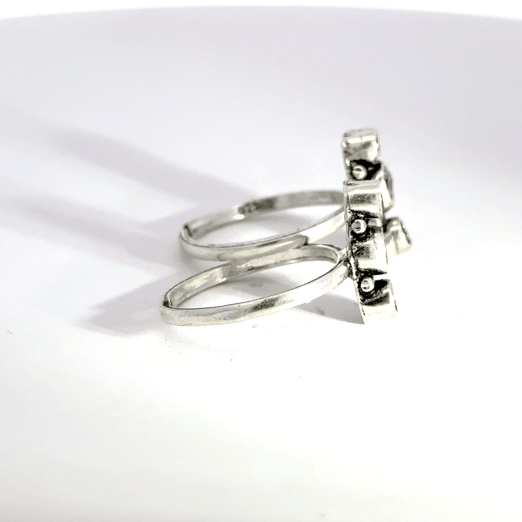 Antique Stone Toerings