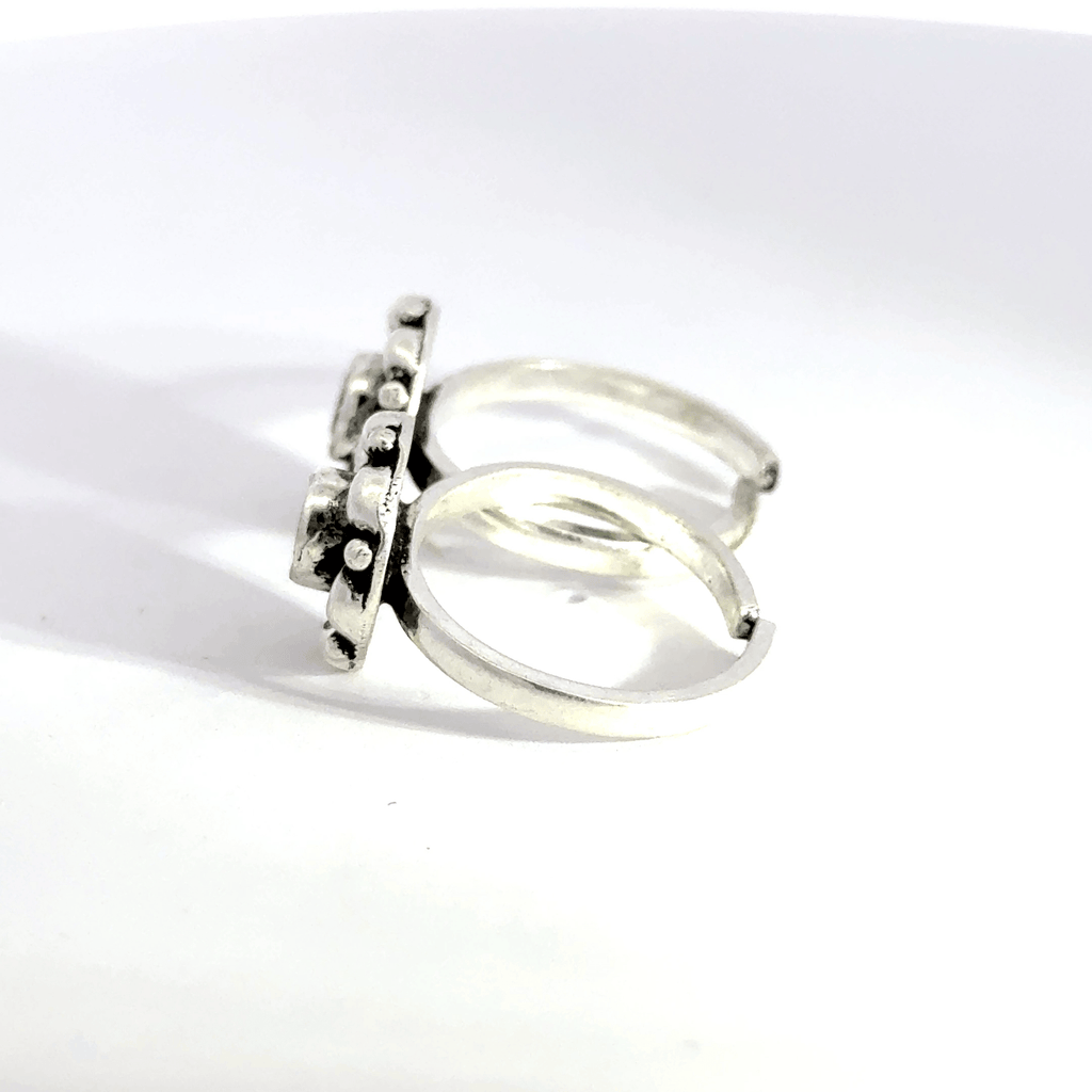 Antique Stone Toerings