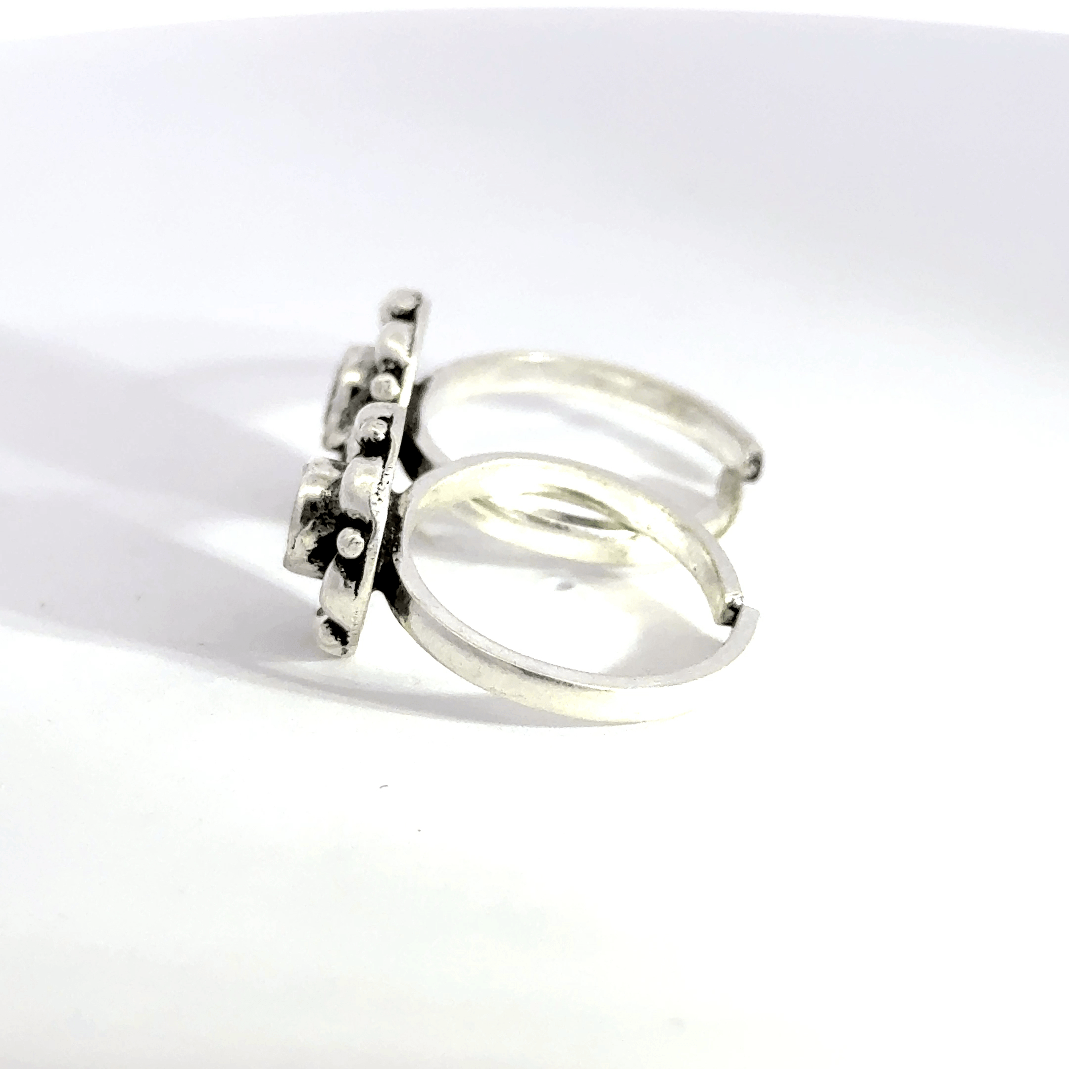 Antique Stone Toerings