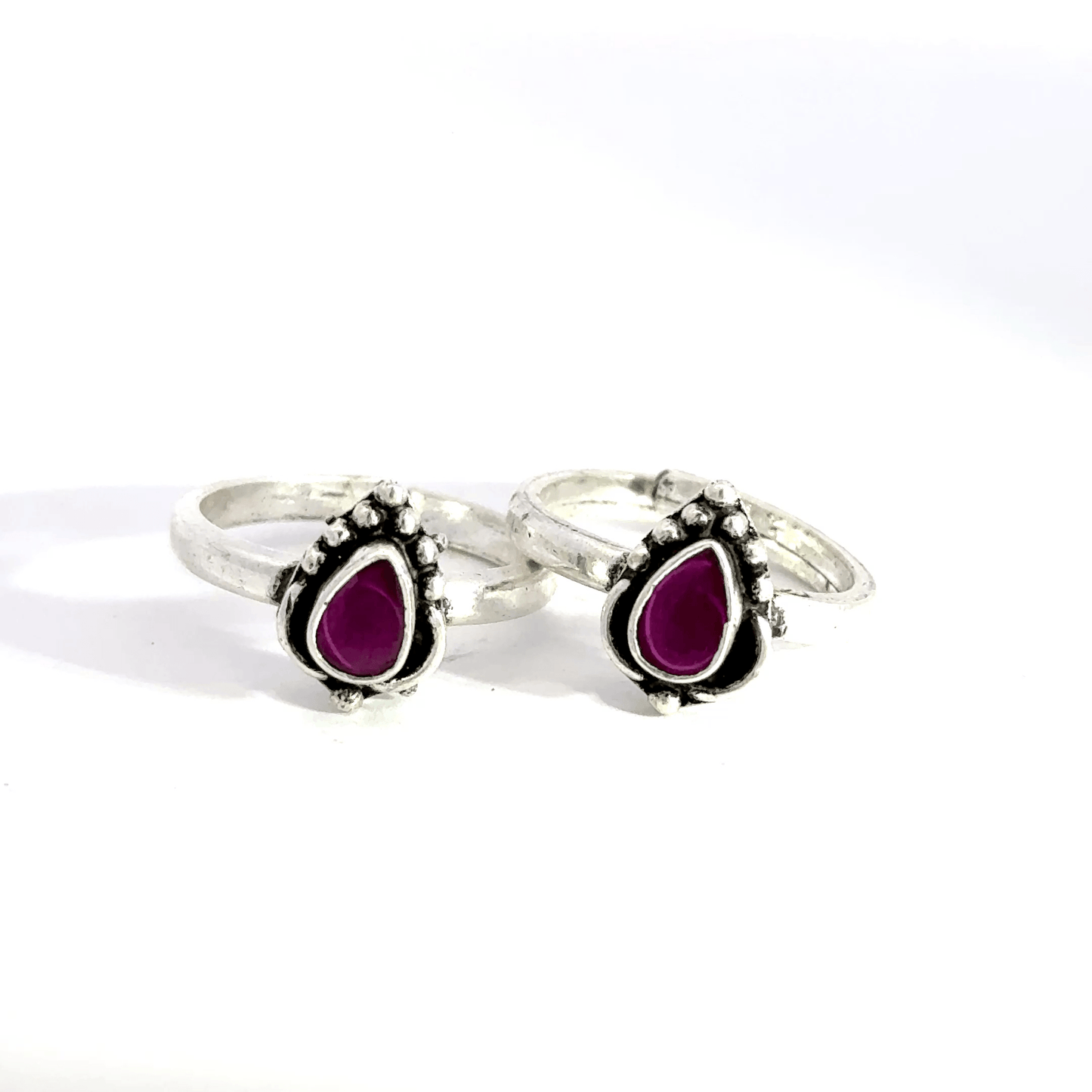 Antique Stone Toerings