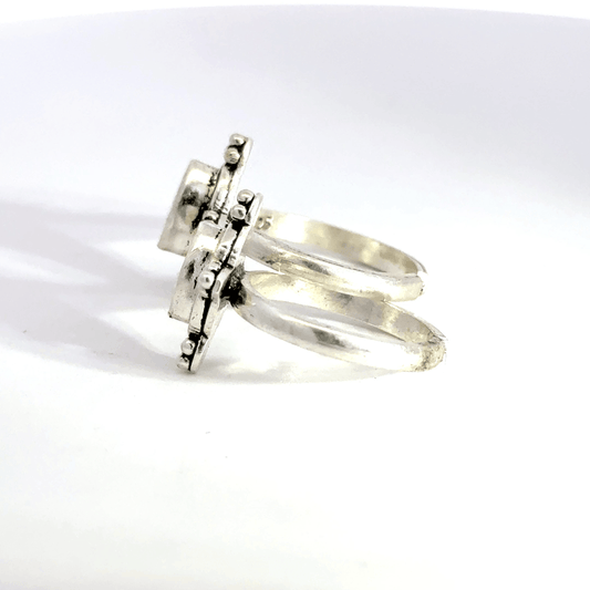 Antique Stone Toerings
