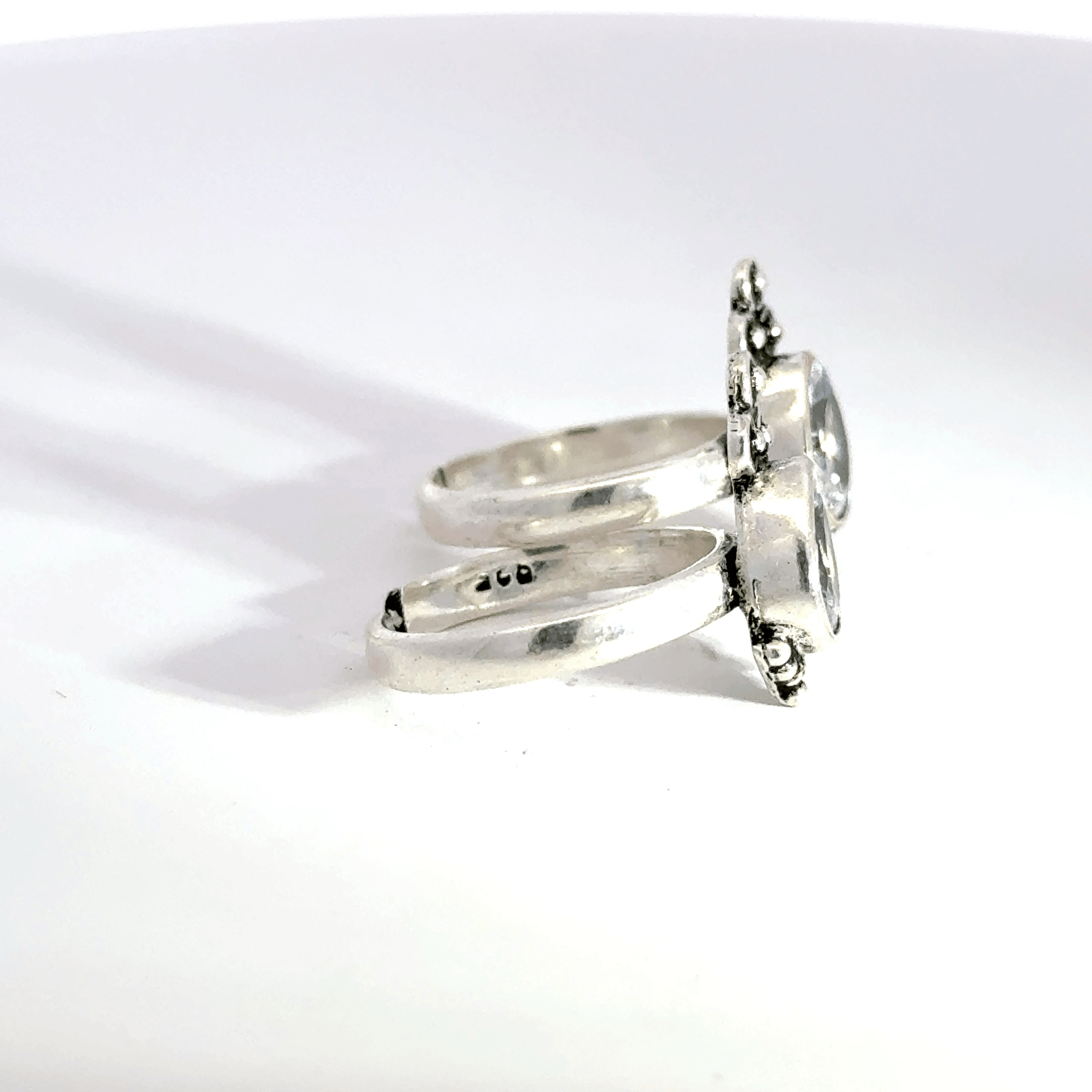 Antique Stone Toerings