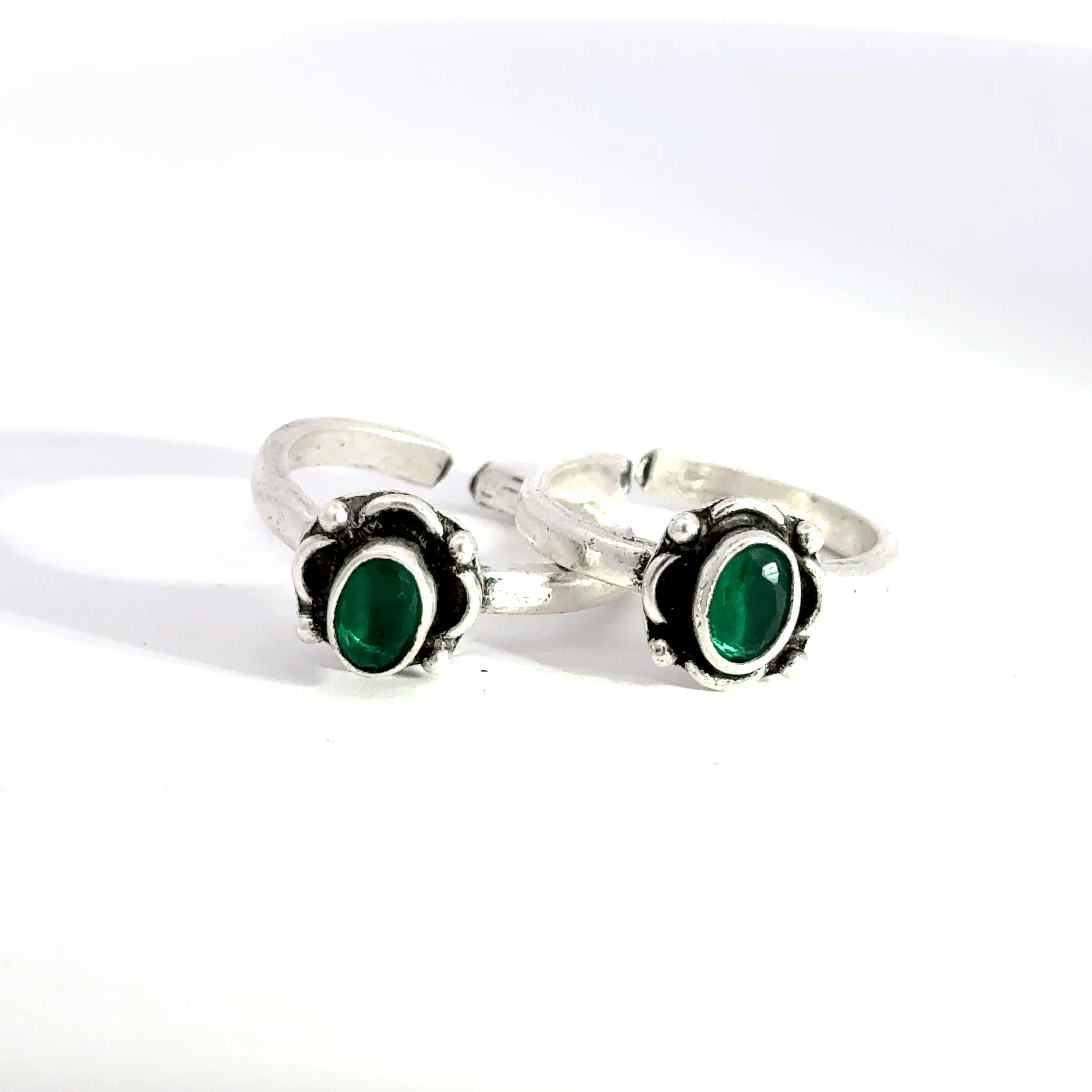 Antique Stone Toerings