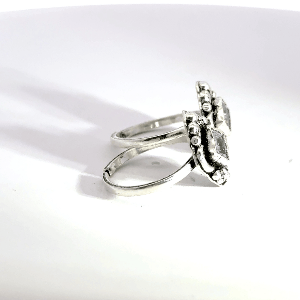 Antique Stone Toerings