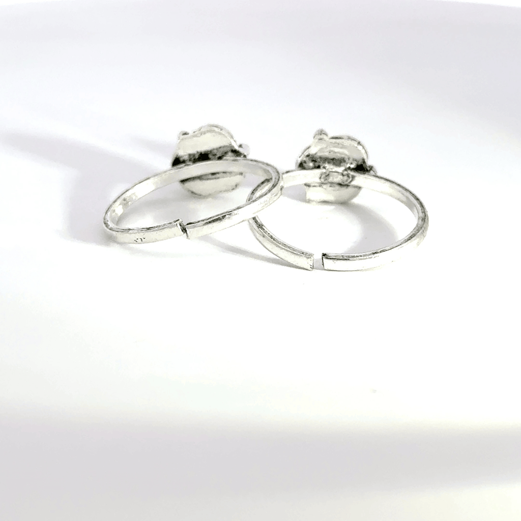 Antique Stone Toerings