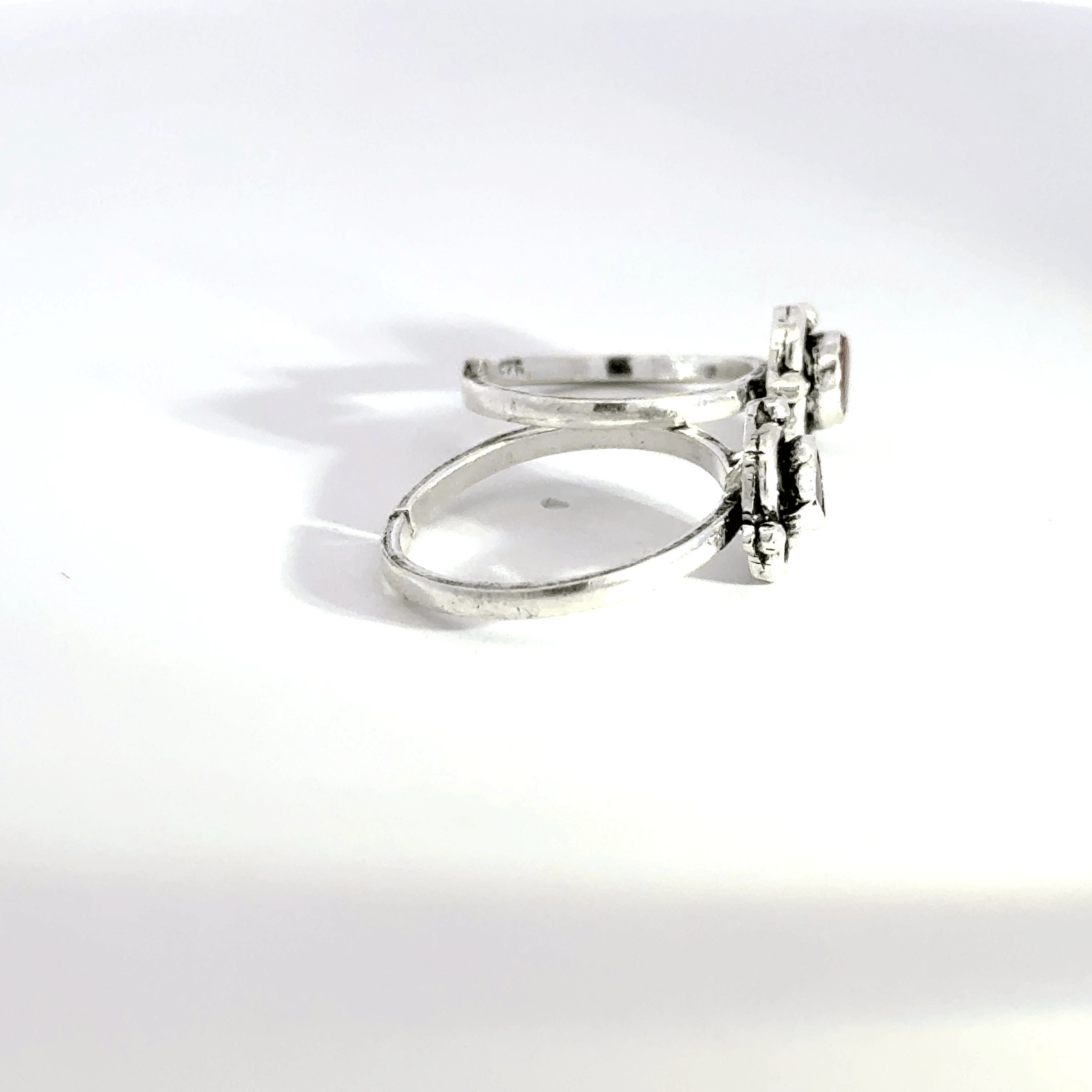 Antique Stone Toerings