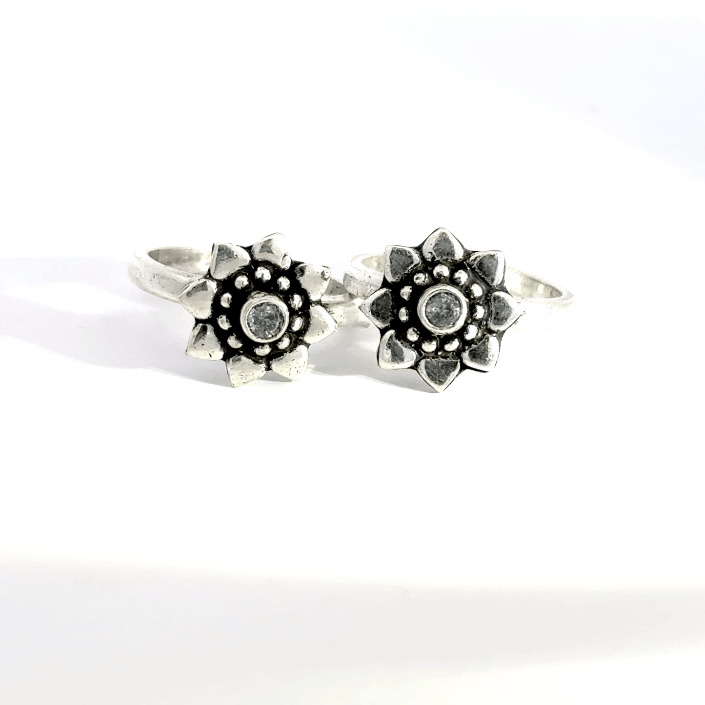 Antique Stone Toerings
