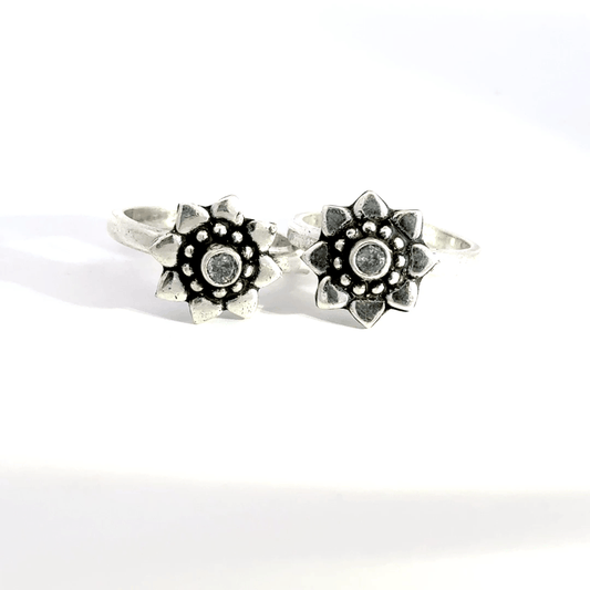 Antique Stone Toerings