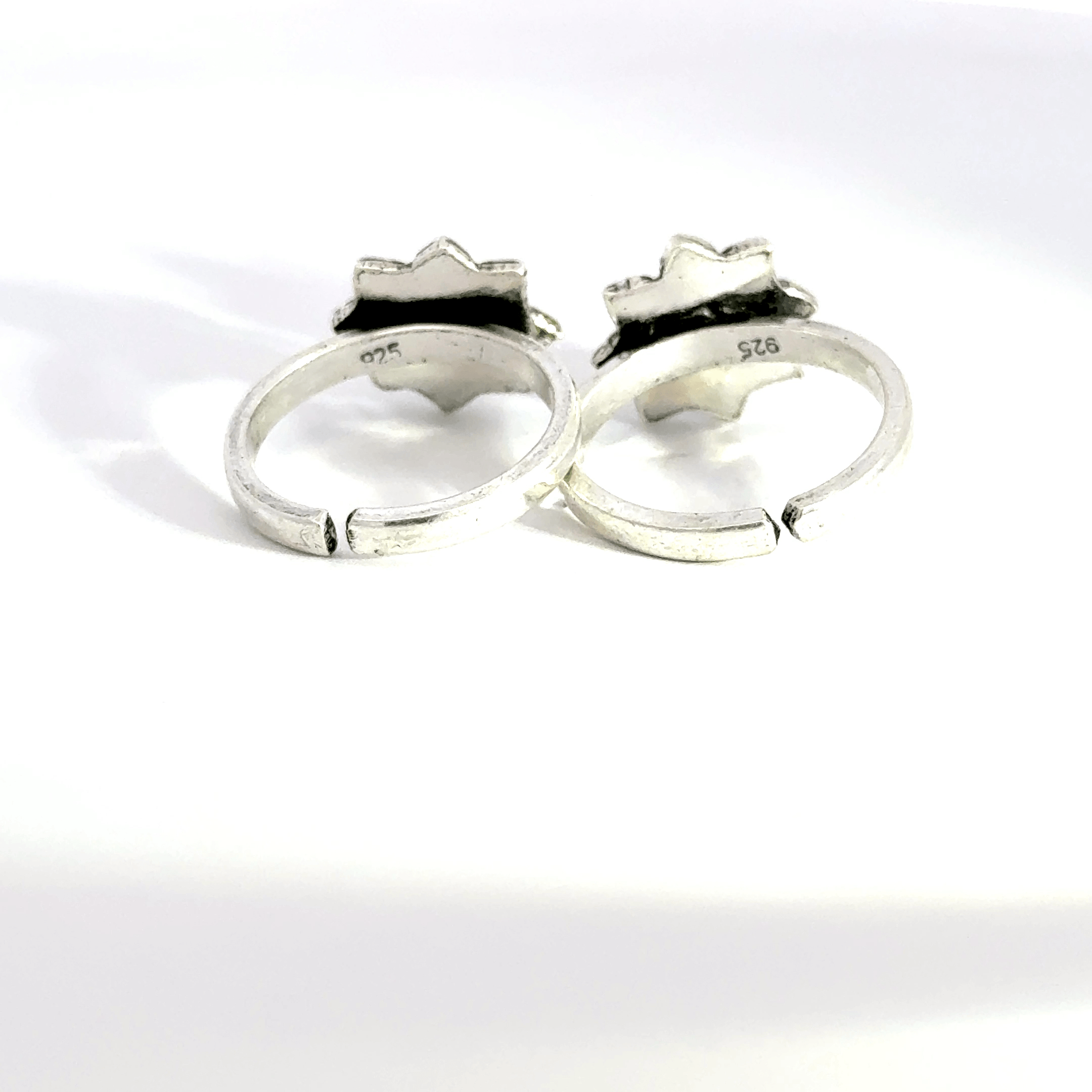 Antique Stone Toerings