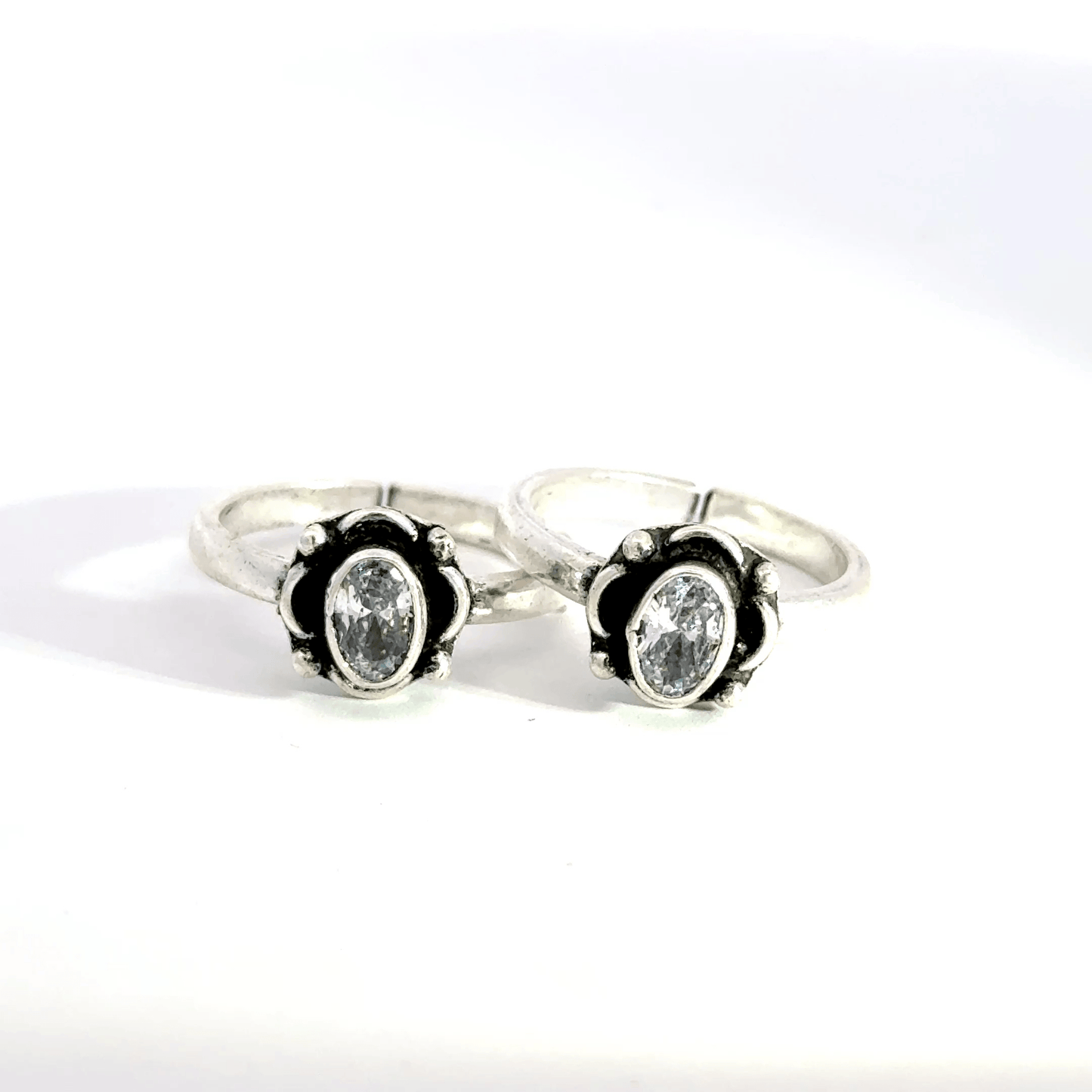 Antique Stone Toerings