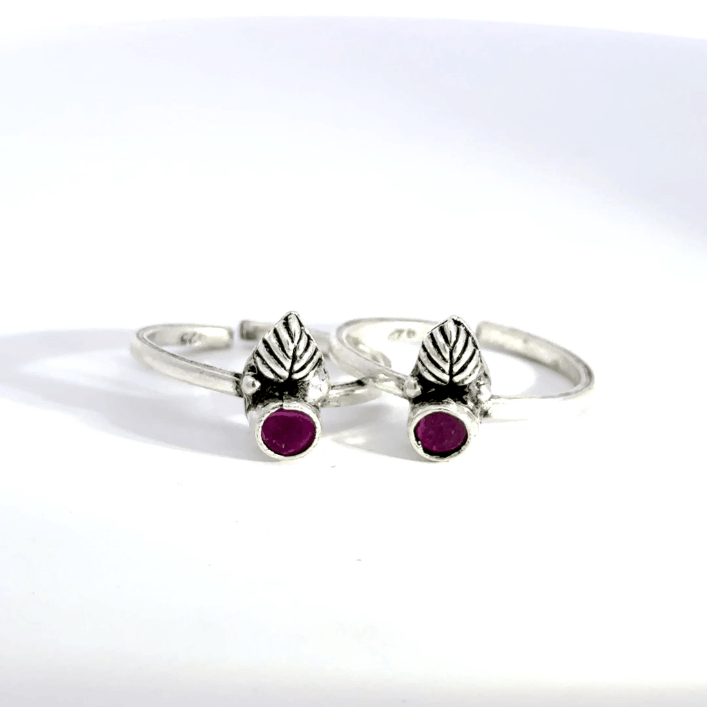 Antique Stone Toerings