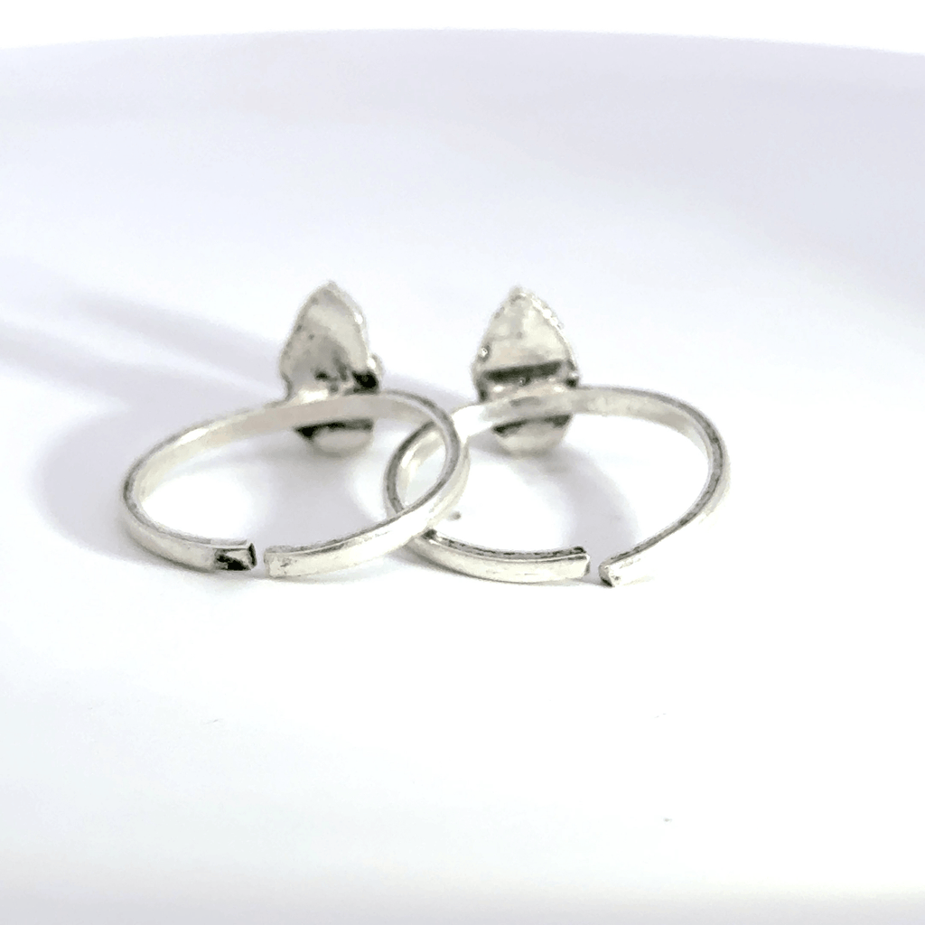 Antique Stone Toerings