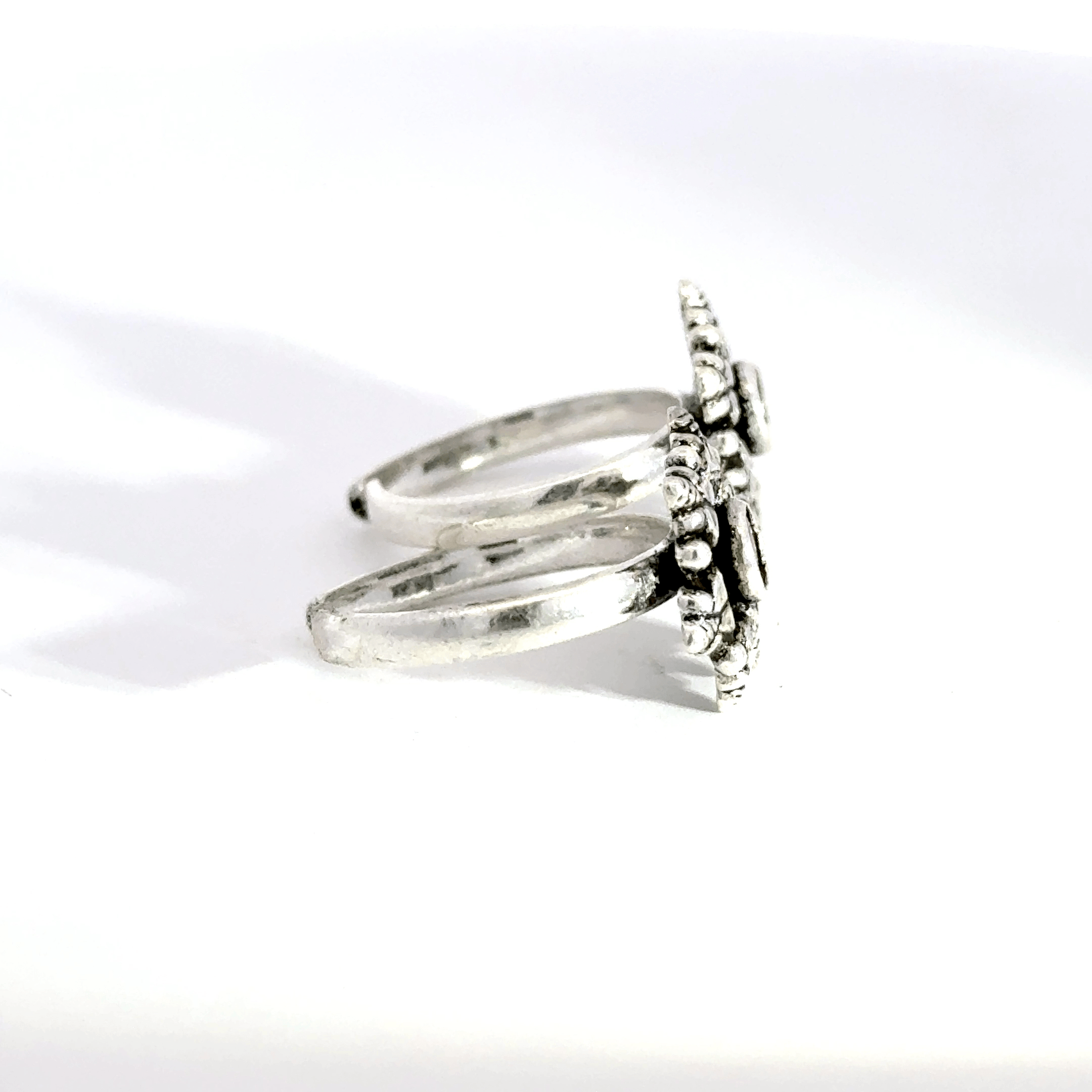 Antique Stone Toerings