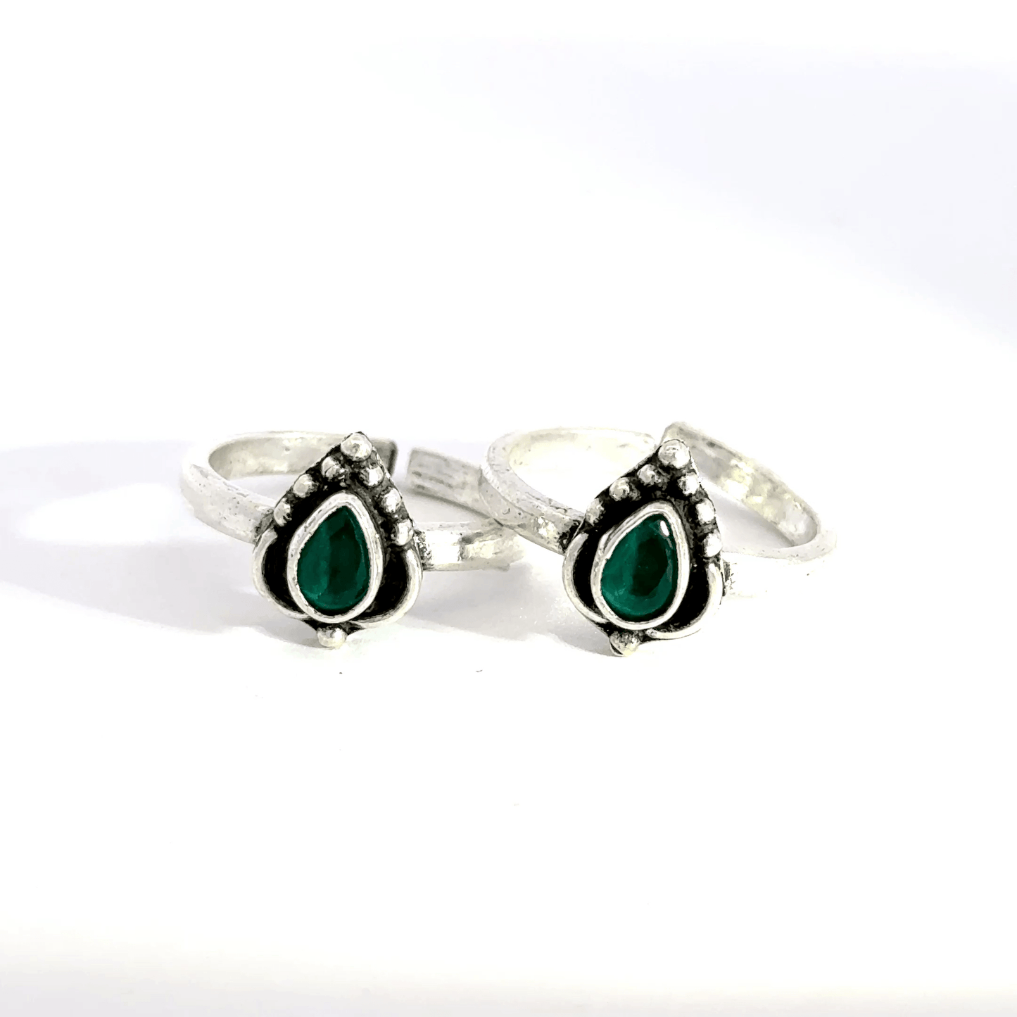 Antique Stone Toerings