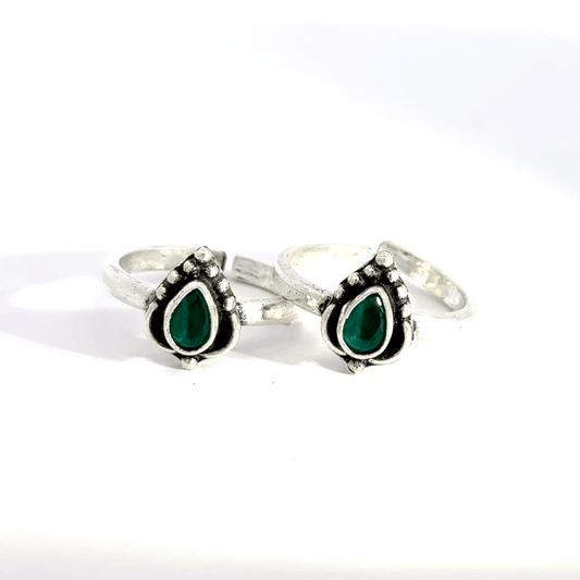 Antique Stone Toerings