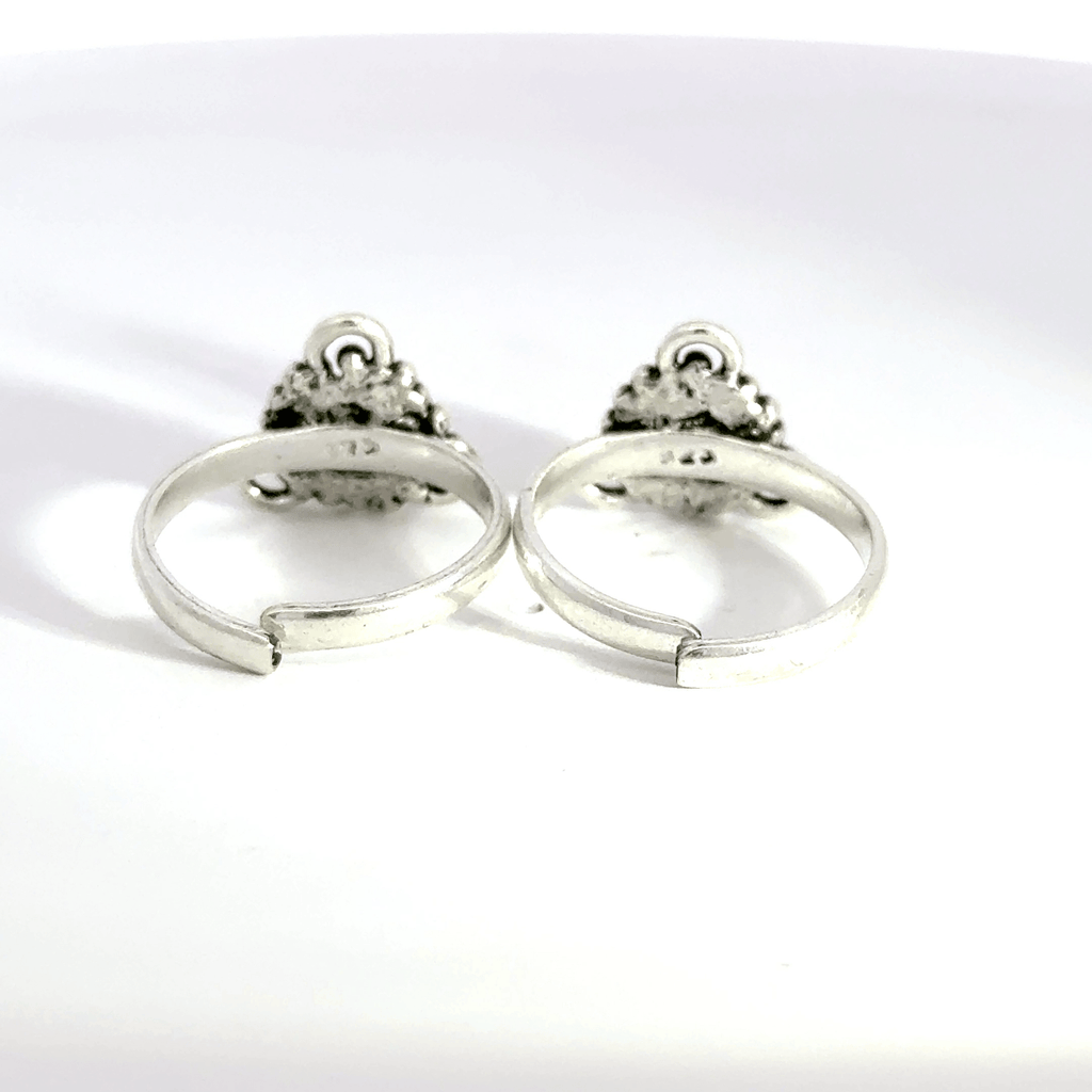 Antique Stone Toerings