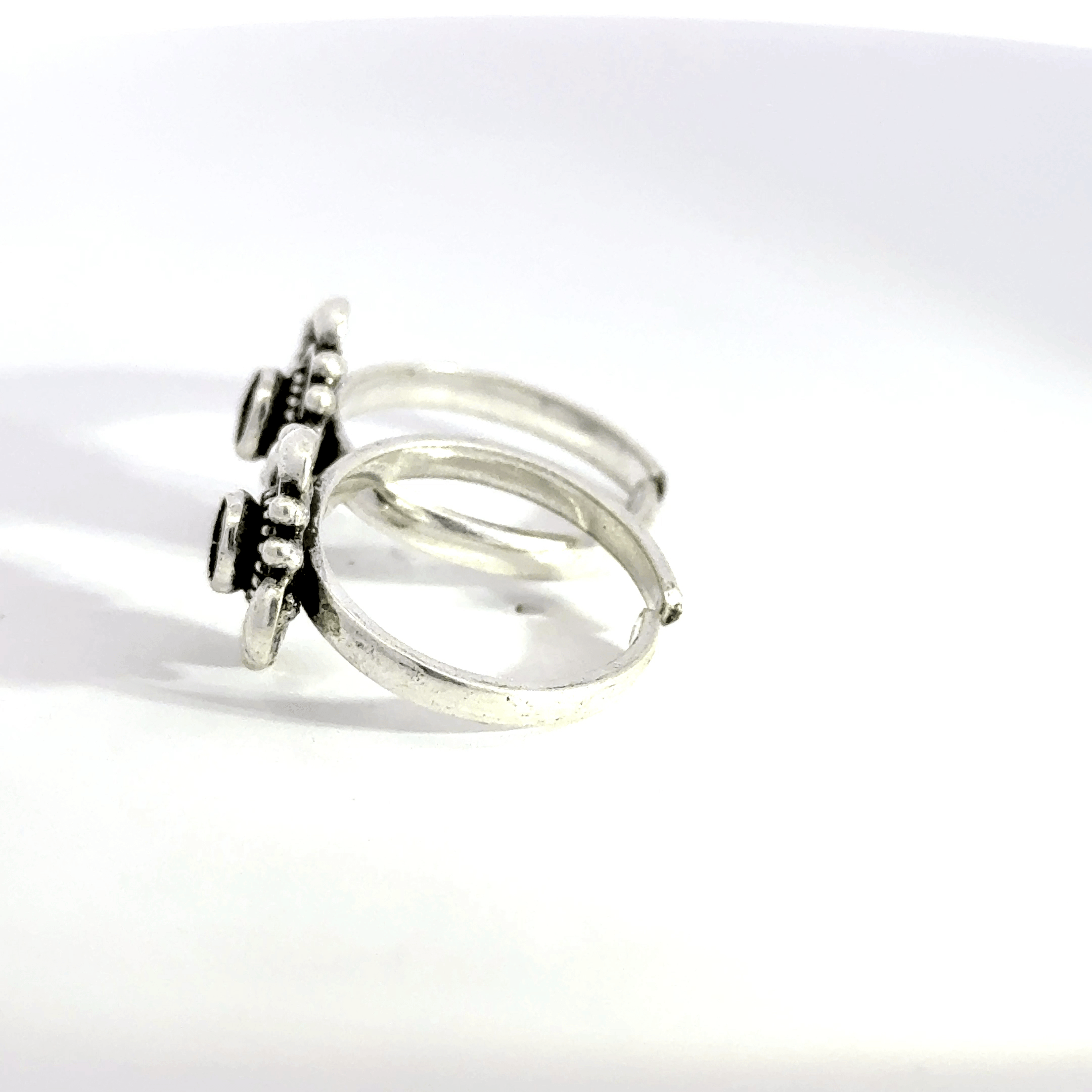 Antique Stone Toerings