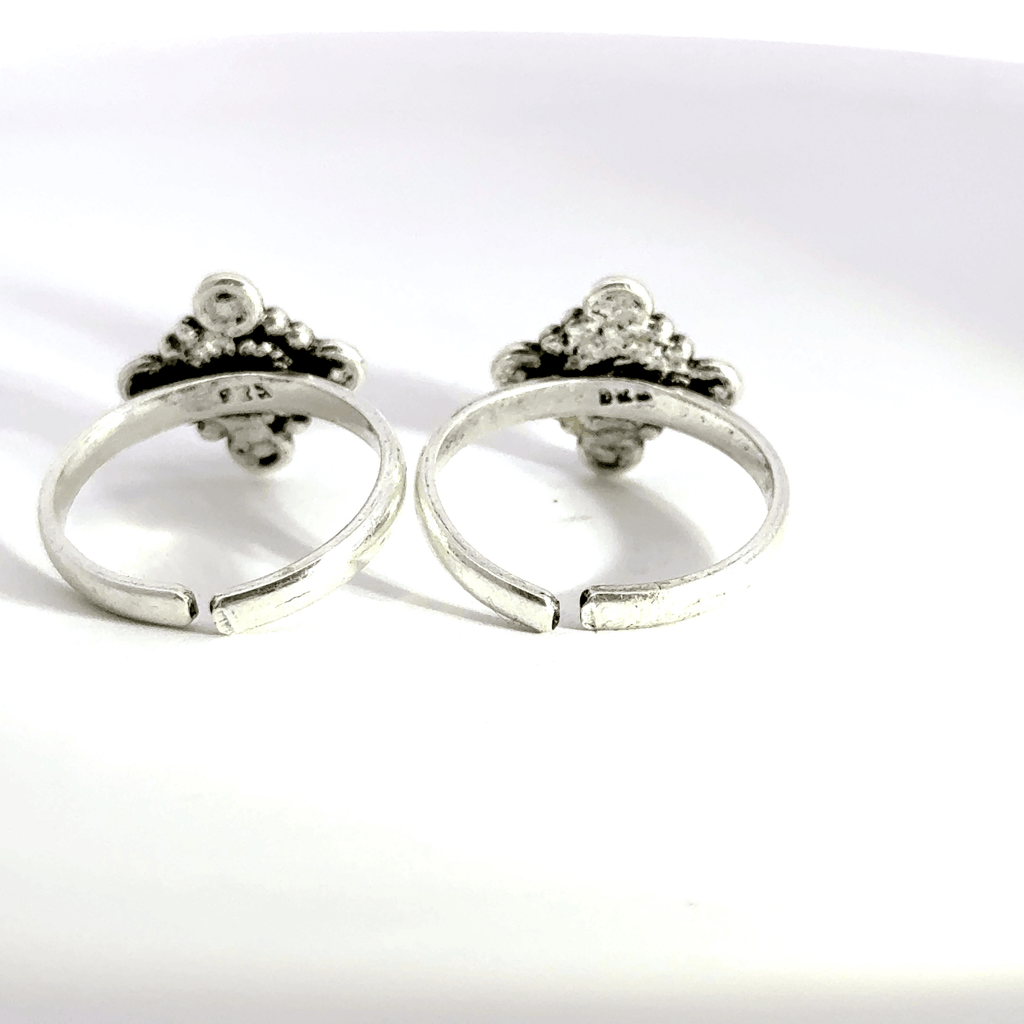 Antique Stone Toerings