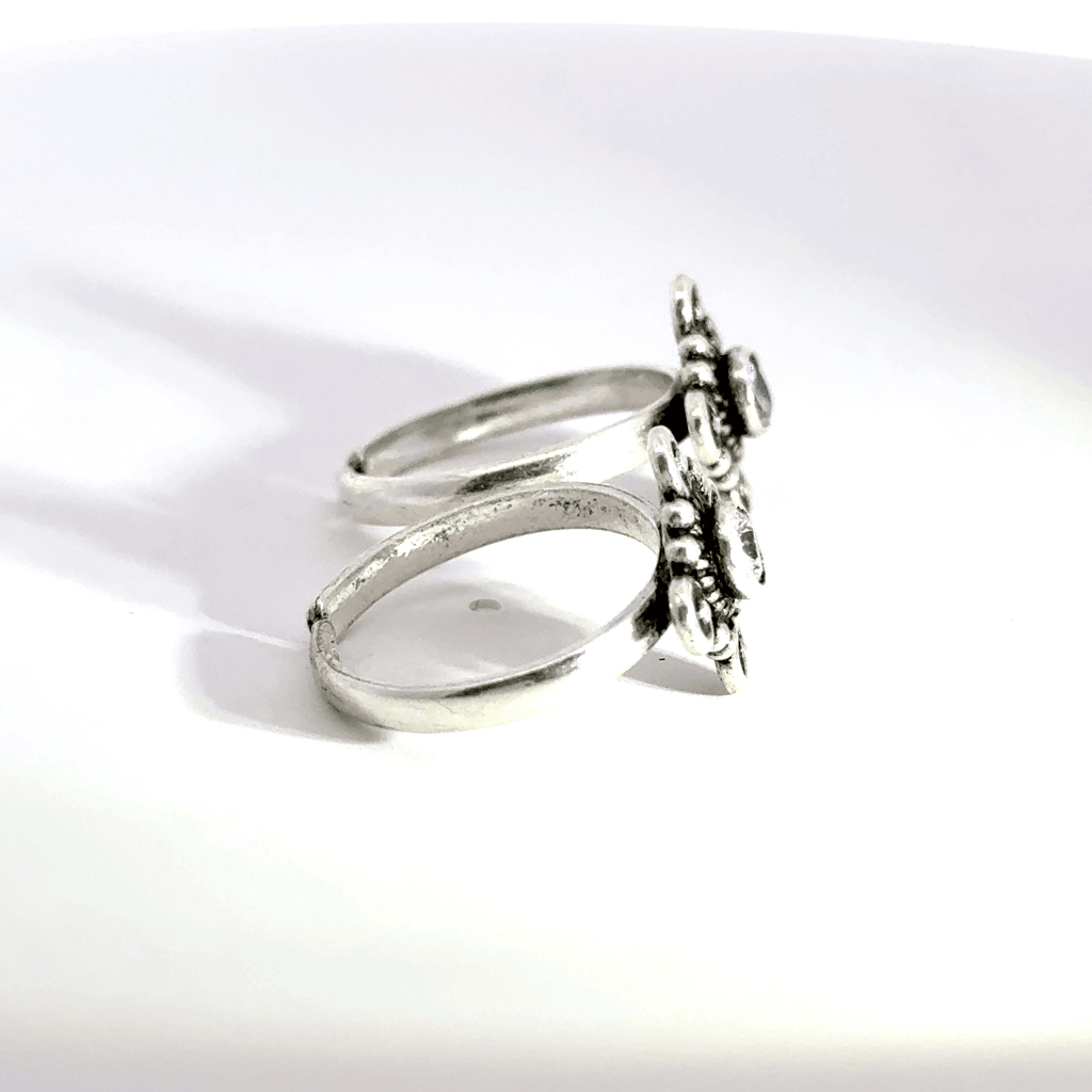 Antique Stone Toerings