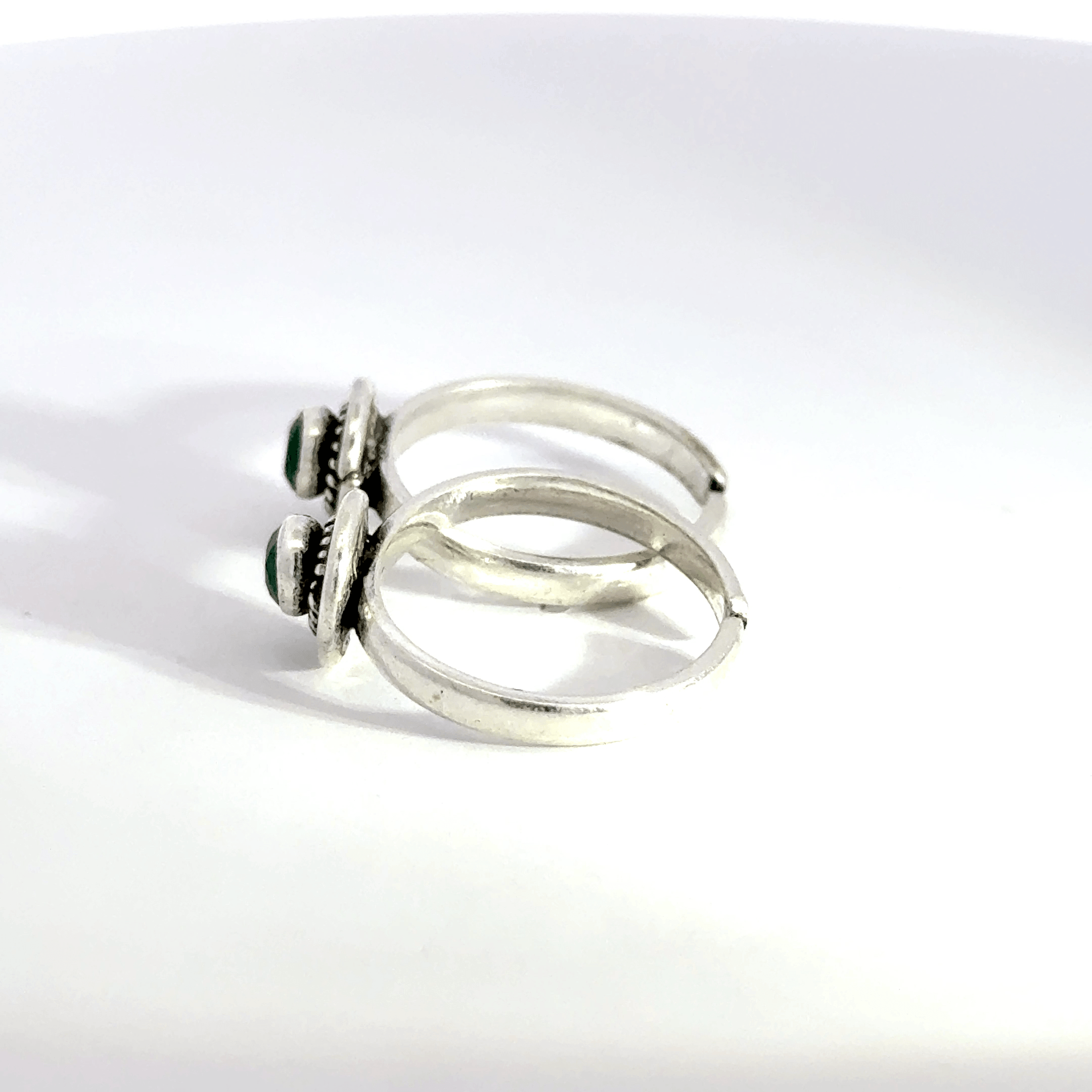 Antique Stone Toerings