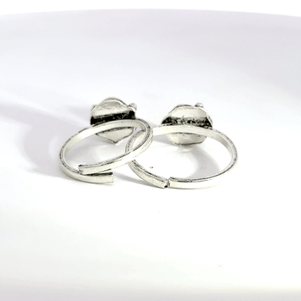 Antique Stone Toerings