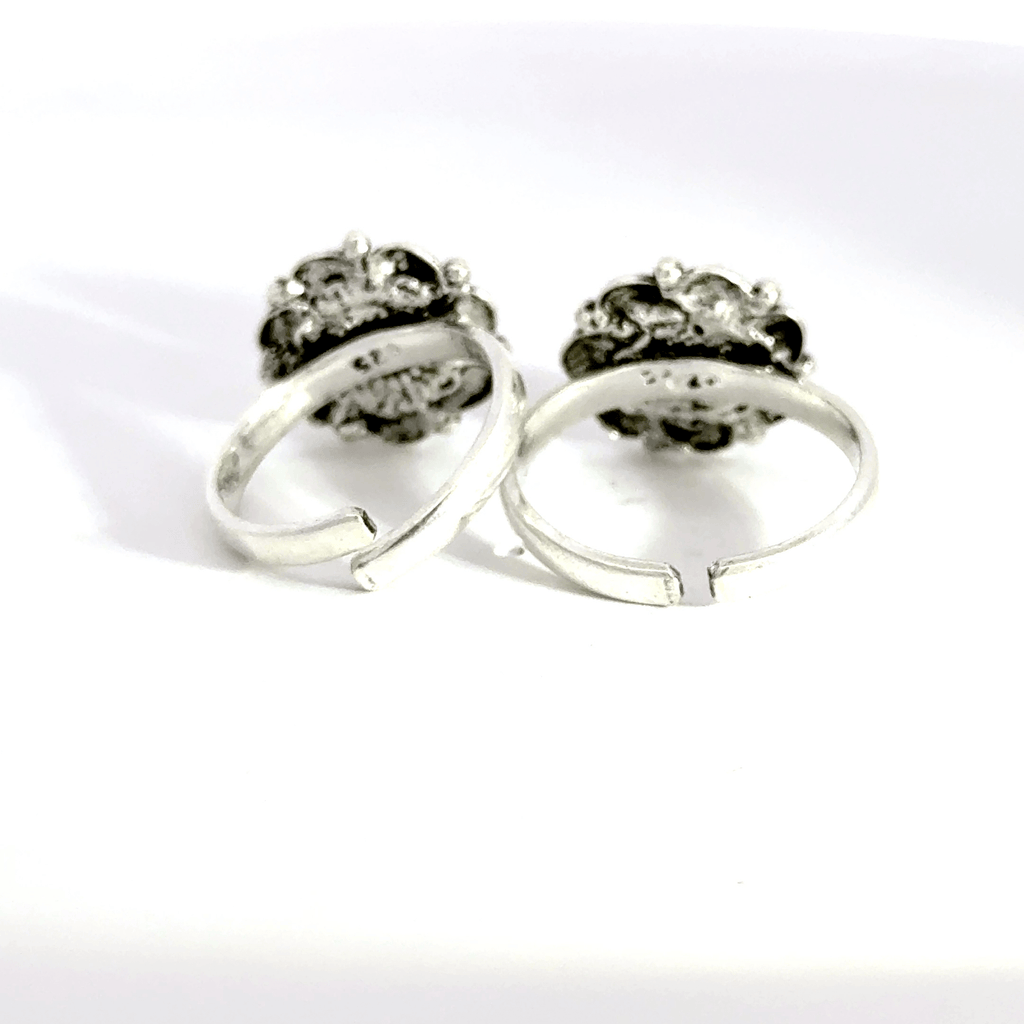 Antique Stone Toerings