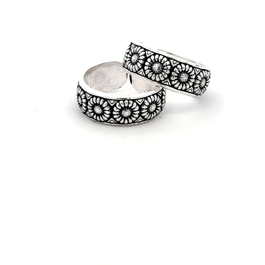 Antique Band Toerings