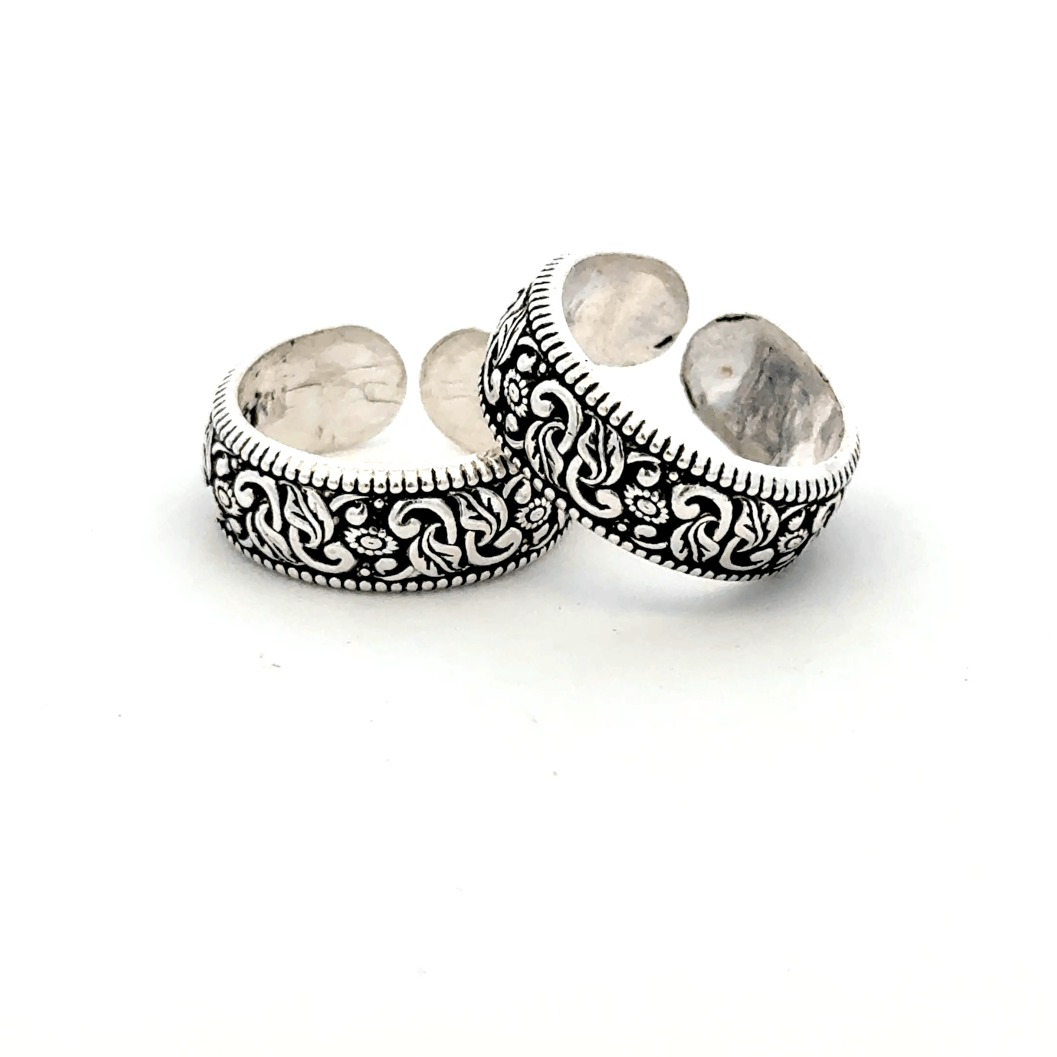 Antique Band Toerings