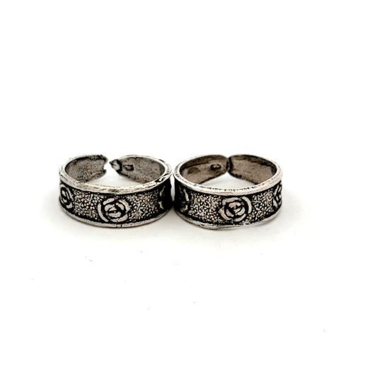 Antique Band Toerings