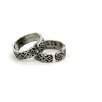 Antique Band Toerings