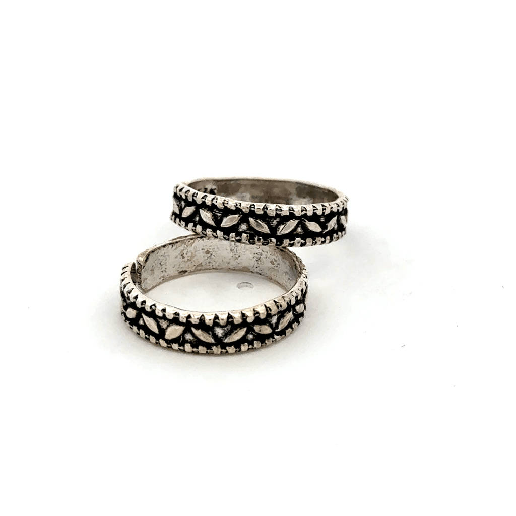 Antique Band Toerings