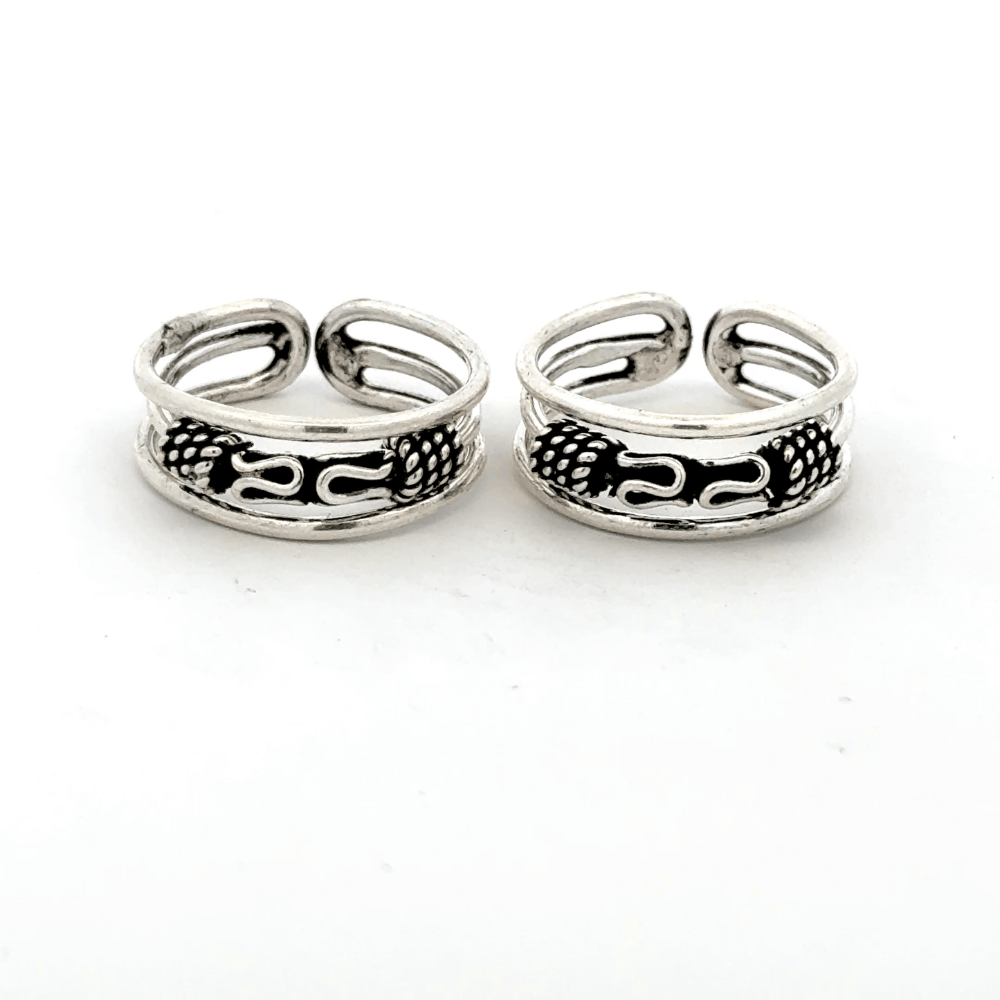 Antique elegant Toerings