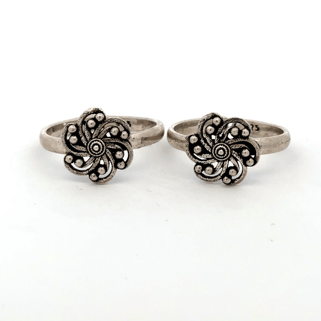 Antique Flower Toerings