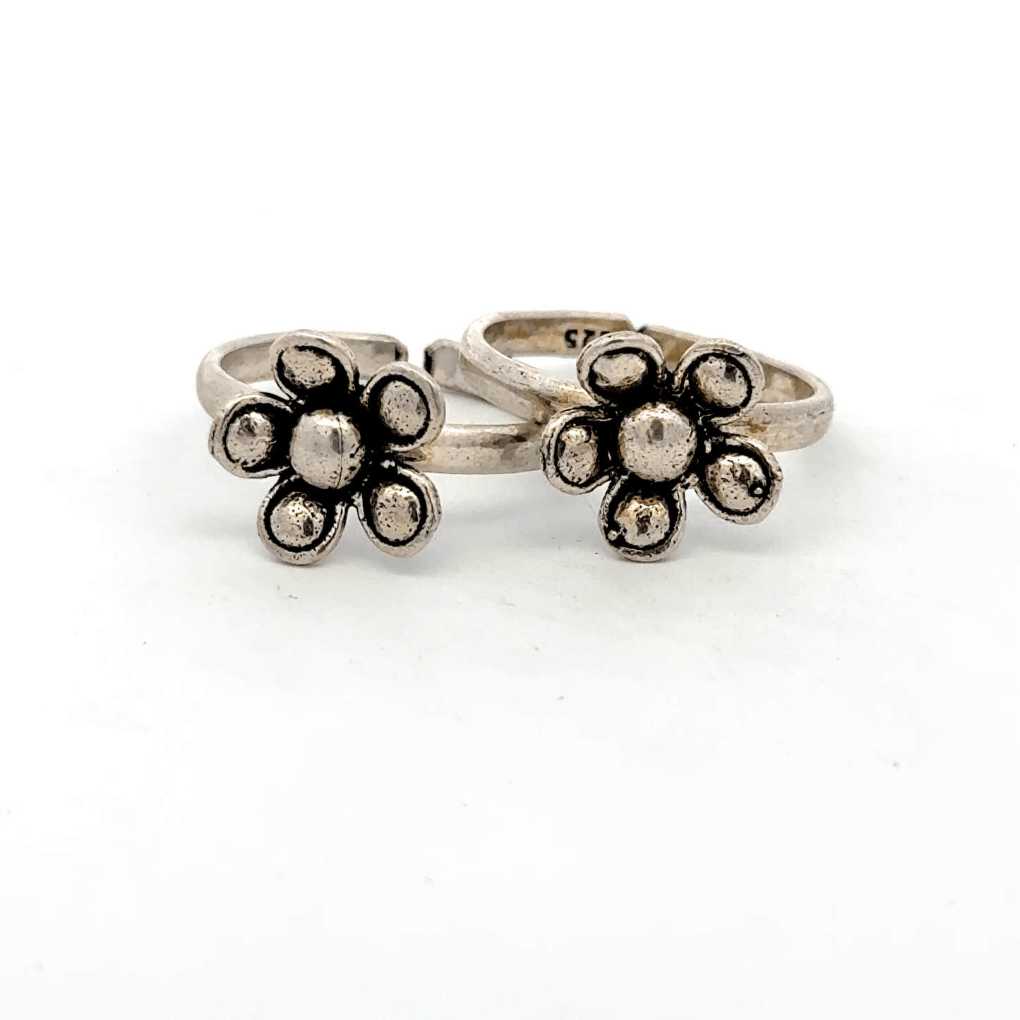 Antique Flower Toerings
