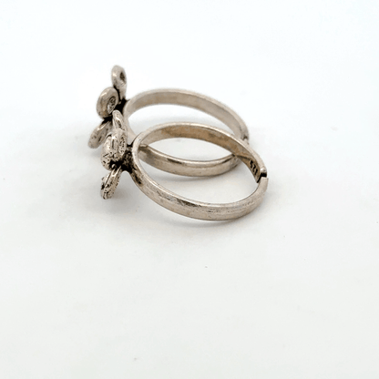 Antique Flower Toerings