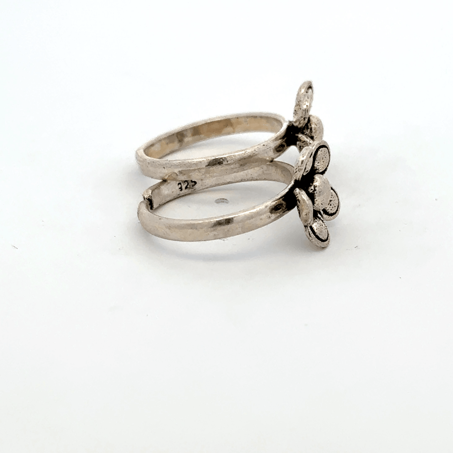 Antique Flower Toerings