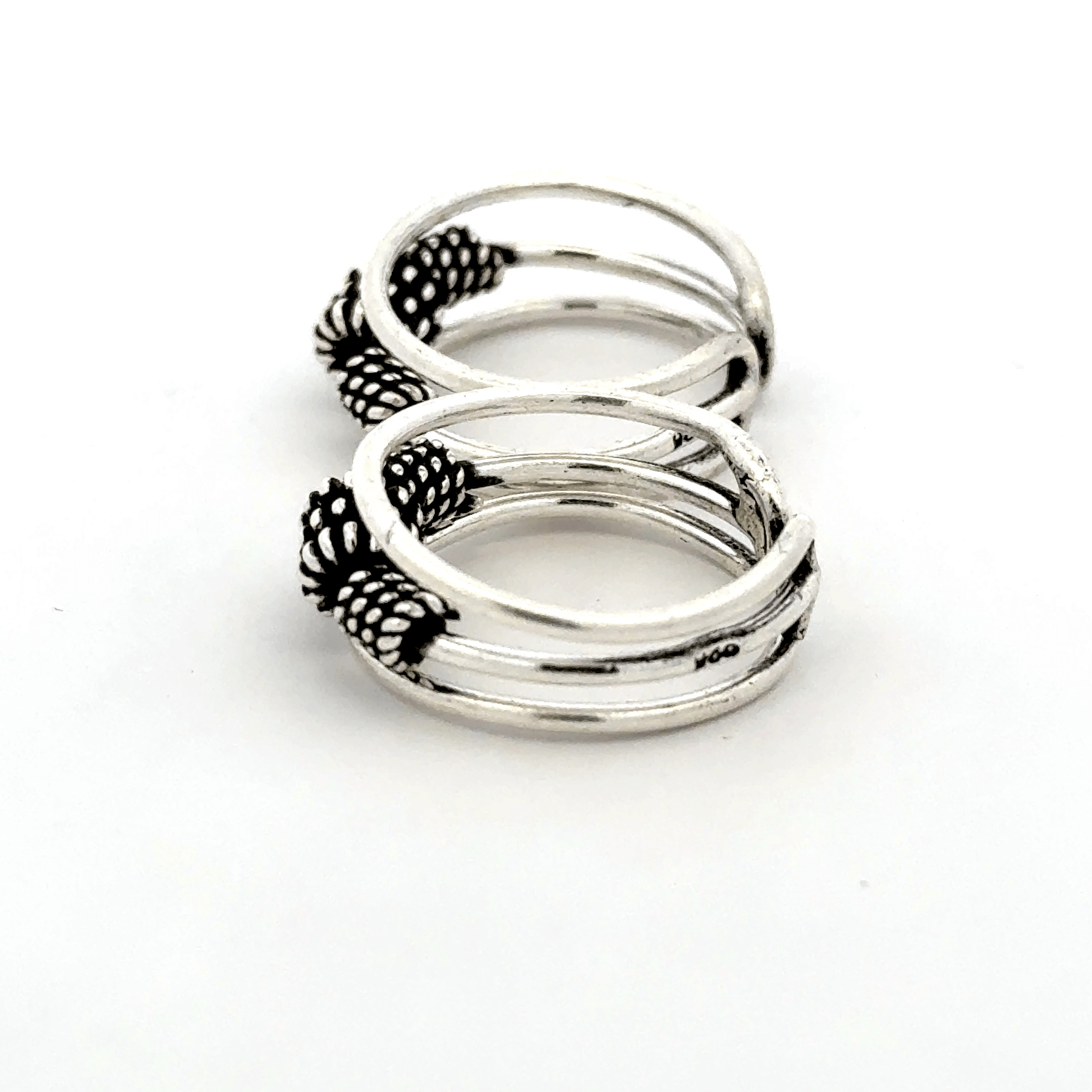Antique Exquisite Toerings